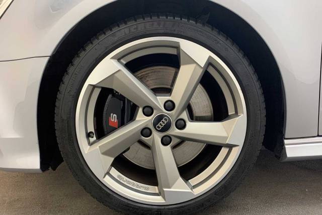 2018 Audi S3 Sportback Black Edition 2.0 TFSI quattro 310 PS S tronic