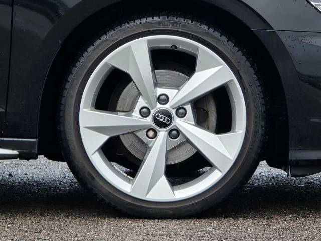 2023 Audi A3 Saloon 1.5 S line 35 TFSI  150 PS 6-speed