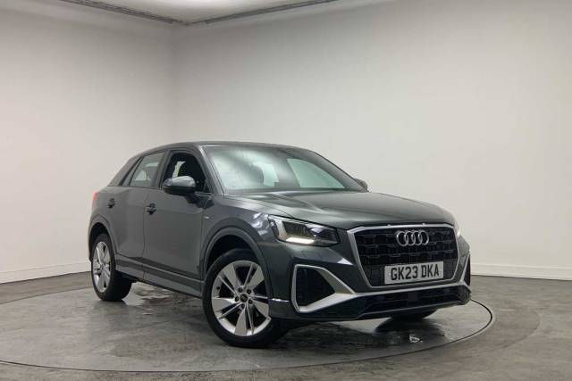 Audi Q2 1.5 S line 35 TFSI  150 PS S tronic 4x4 vehicle Petrol Daytona Grey Pearlescent