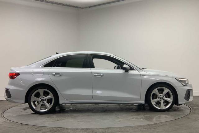 2024 Audi A3 Saloon 1.5 S line 35 TFSI  150 PS S tronic