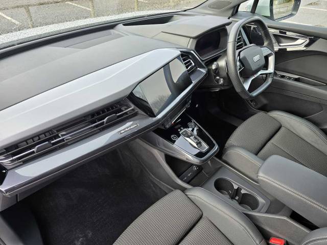 2023 Audi Q4 e-tron Q4  S line 50 e-tron quattro 220,00 kW