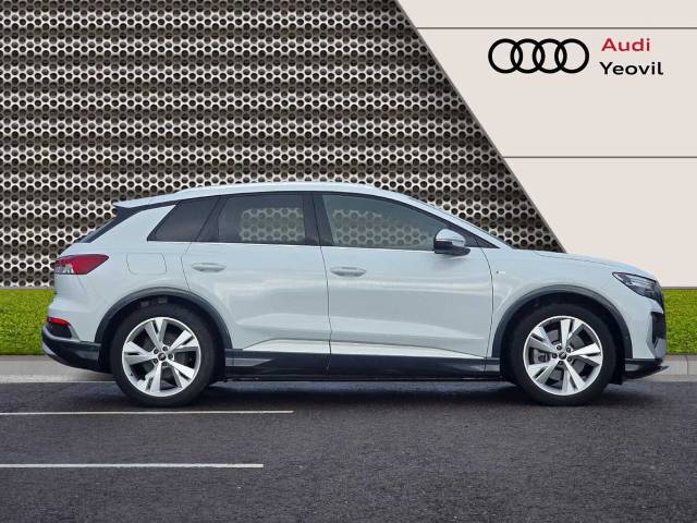 2023 Audi Q4 e-tron Q4  S line 50 e-tron quattro 220,00 kW