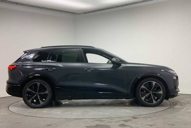 2024 Audi Q6 e-tron SQ6 SUV Launch Edition e-tron  360,00 kW