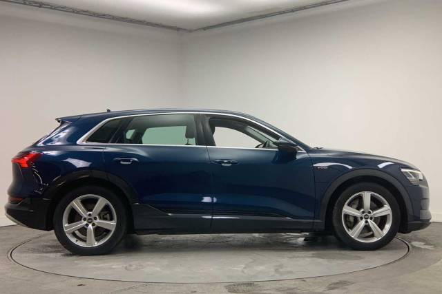 2021 Audi E-tron Technik 50 quattro 230,00 kW