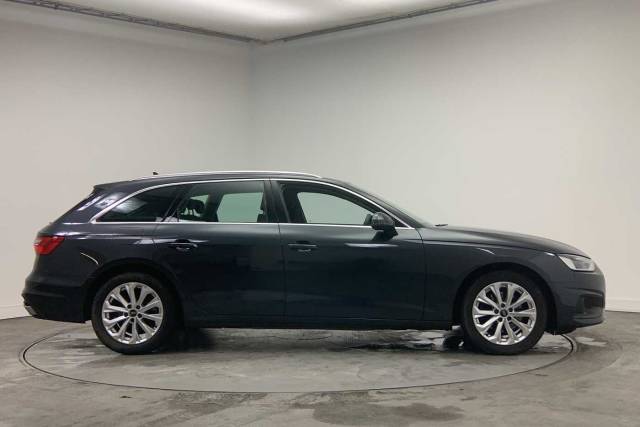2022 Audi A4 Avant 2.0 Avant Technik 35 TFSI  150 PS S tronic