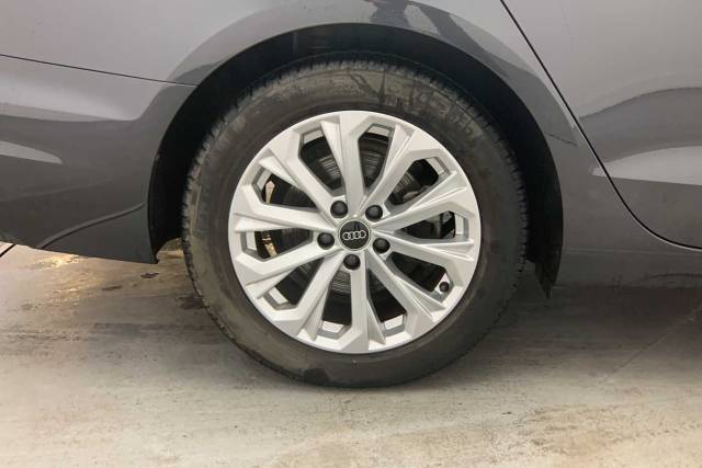 2022 Audi A4 Avant 2.0 Avant Technik 35 TFSI  150 PS S tronic