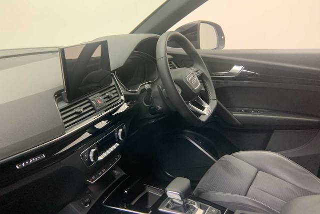 2024 Audi Q5 2.0 Black Edition 40 TDI quattro 204 PS S tronic