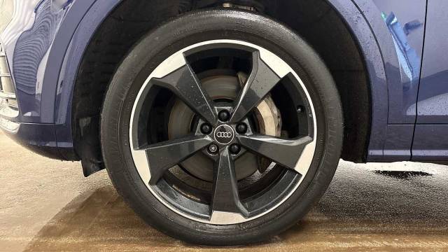 2020 Audi Q5 TFSI e 2.0 Black Edition 50 TFSI e quattro 299 PS S tronic