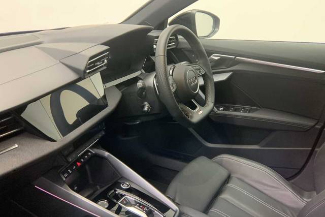 2025 Audi A3 Sportback 1.5 Black Edition 40 TFSI e  204 PS S tronic