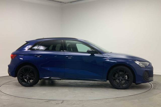 2025 Audi A3 Sportback 1.5 Black Edition 40 TFSI e  204 PS S tronic