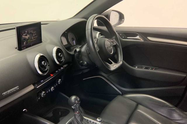 2018 Audi S3 Sportback Black Edition 2.0 TFSI quattro 310 PS S tronic