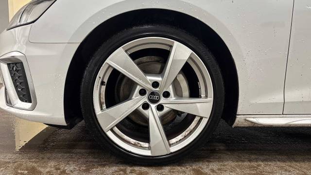 2023 Audi A4 Avant 2.0 Avant S line 40 TFSI  204 PS S tronic