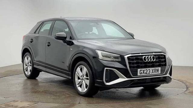 Audi Q2 1.5 S line 35 TFSI  150 PS S tronic 4x4 vehicle Petrol Mythos black, metallic