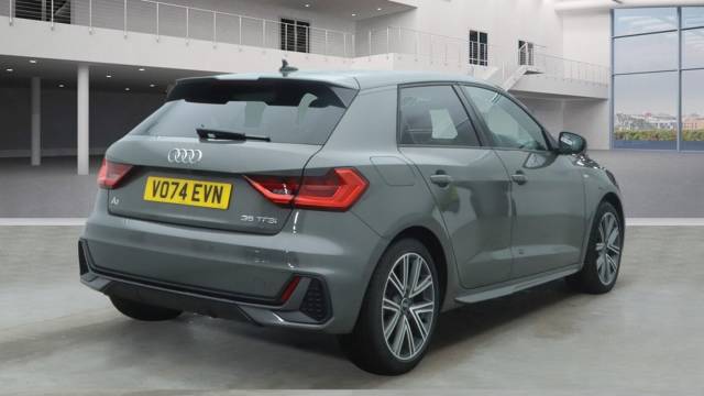 2024 Audi A1 Sportback 1.5 S line 35 TFSI  150 PS S tronic