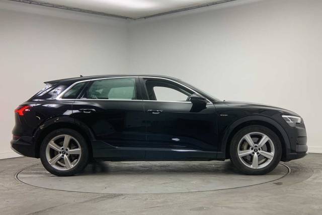 2022 Audi E-tron Technik 50 quattro 230,00 kW