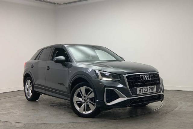 Audi Q2 1.5 S line 35 TFSI  150 PS S tronic 4x4 vehicle Petrol Daytona Grey Pearl Effect