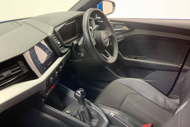 2022 Audi A1 Sportback 1.5 S line 35 TFSI  150 PS S tronic
