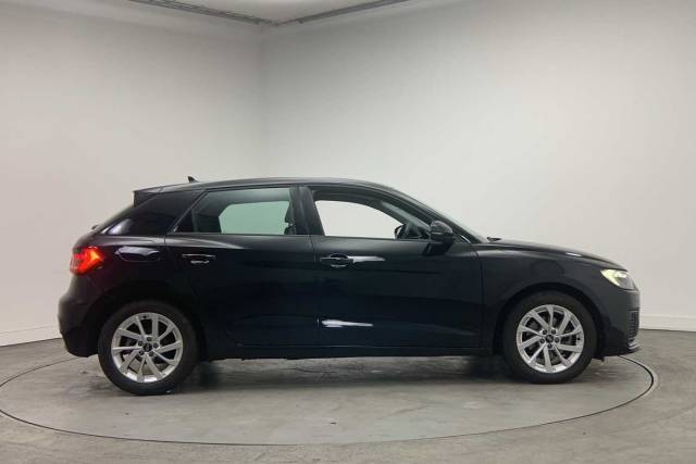2023 Audi A1 Sportback 1.0 Sport 30 TFSI  110 PS 6-speed
