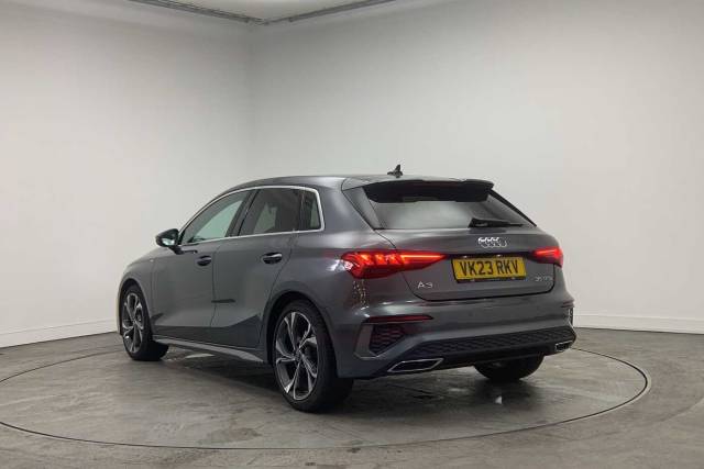 2023 Audi A3 Sportback 1.5 S line 35 TFSI  150 PS S tronic
