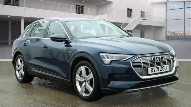 Audi E-tron Technik 50 quattro 230,00 kW 4x4 vehicle Electric Galaxy Blue Metallic
