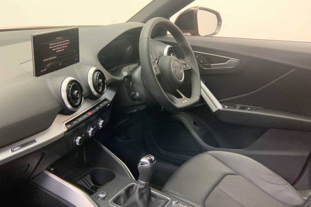 2023 Audi Q2 1.5 Black Edition 35 TFSI  150 PS 6-speed