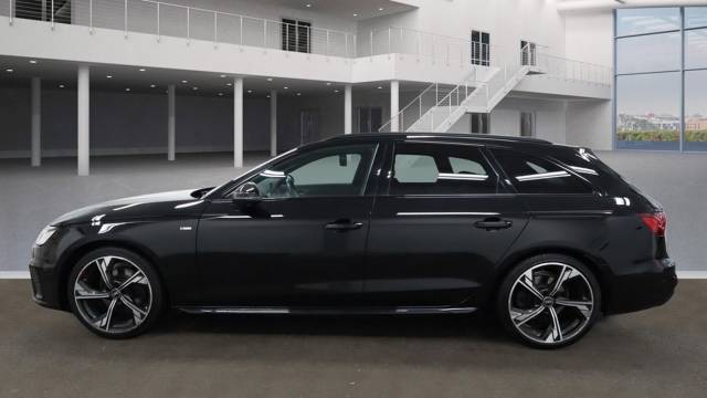 2022 Audi A4 Avant 2.0 Avant Black Edition 35 TFSI  150 PS S tronic