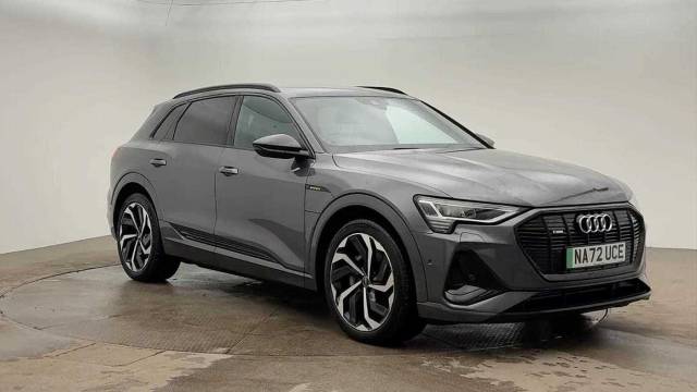 Audi E-tron Black Edition 55 quattro 300,00 kW 4x4 vehicle Electric Daytona Grey Pearlescent