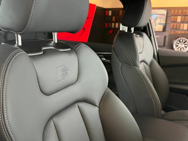 2026 Audi Q7 AUDI Q7 SUV Black Edition TDI quattro 231 PS tiptronic