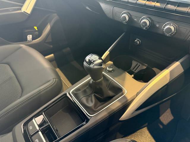 2026 Audi Q2 AUDI Q2 S line 30 TFSI 116 PS 6-speed