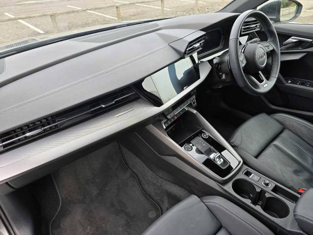 2023 Audi A3 Sportback 1.5 S line 35 TFSI  150 PS S tronic