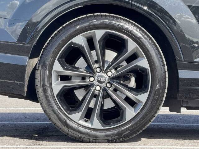 2024 Audi Q7 3.0 SUV  Black Edition 55 TFSI quattro 340 PS tiptronic