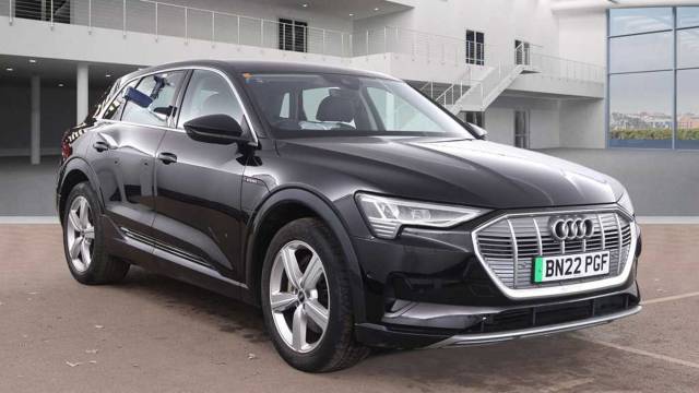 Audi E-tron Technik 50 quattro 230,00 kW 4x4 vehicle Electric Brilliant Black