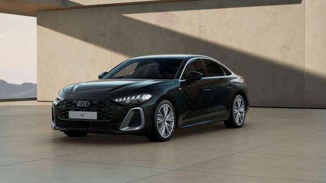 Audi A5 Saloon AUDI A5 Saloon S line TFSI 150 PS S tronic Saloon Petrol Mythos black, metallic