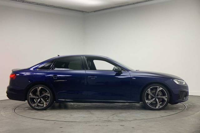 2023 Audi A4 Saloon 2.0 Black Edition 40 TDI quattro 204 PS S tronic