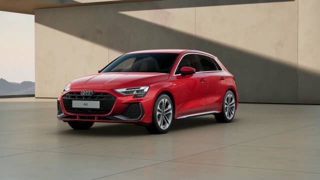 Audi A3 Sportback AUDI A3 Sportback S line TFSI e 204 PS S tronic Sportback Plug-in Hybrid Progressive red, metallic