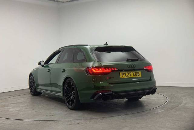 2022 Audi RS 4 Avant 2.9 RS 4 Avant Carbon Black   450 PS tiptronic