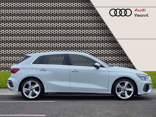 2022 Audi A3 1.5 Sportback S line 35 TFSI  150 PS S tronic