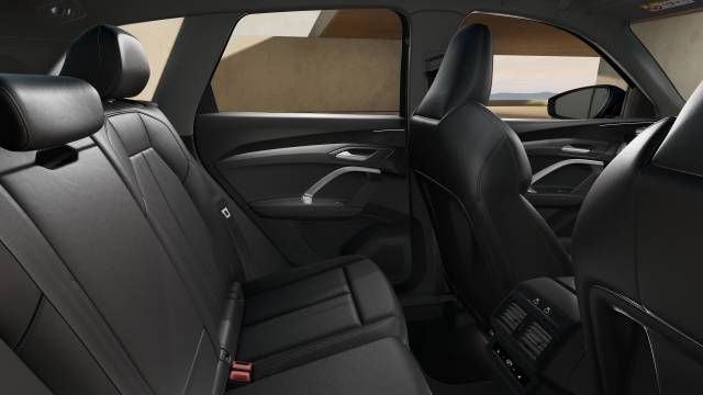 2026 Audi Q5 AUDI Q5 SUV Sport TFSI quattro 204 PS S tronic