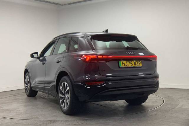 2025 Audi Q6 e-tron Q6 SUV Sport e-tron  185,00 kW