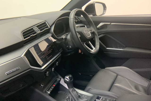 2024 Audi Q3 2.0 S line 40 TFSI quattro 190 PS S tronic