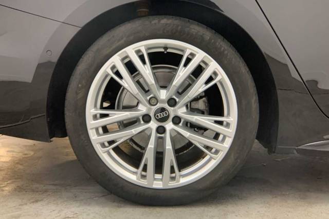 2025 Audi A5 Avant 2.0 S line TFSI  150 PS S tronic