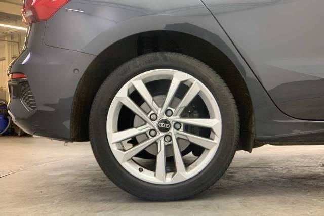 2024 Audi A3 2.0 Sportback Sport 35 TDI  150 PS S tronic