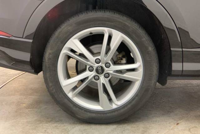 2025 Audi Q3 1.5 S line 35 TFSI  150 PS S tronic