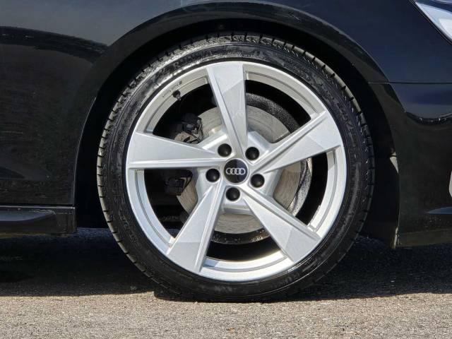 2022 Audi A4 Saloon 2.0 S line 35 TFSI  150 PS S tronic