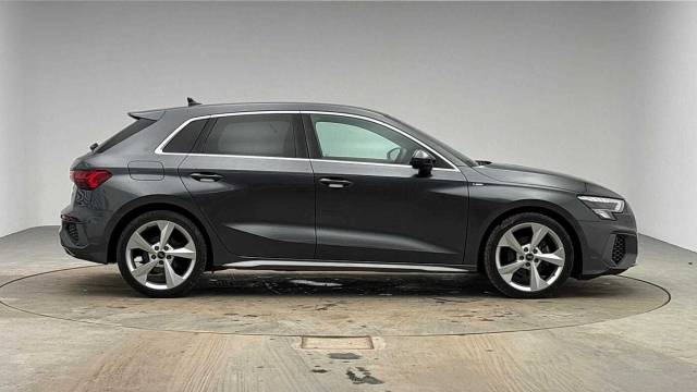 2023 Audi A3 Sportback 1.5 S line 35 TFSI  150 PS 6-speed