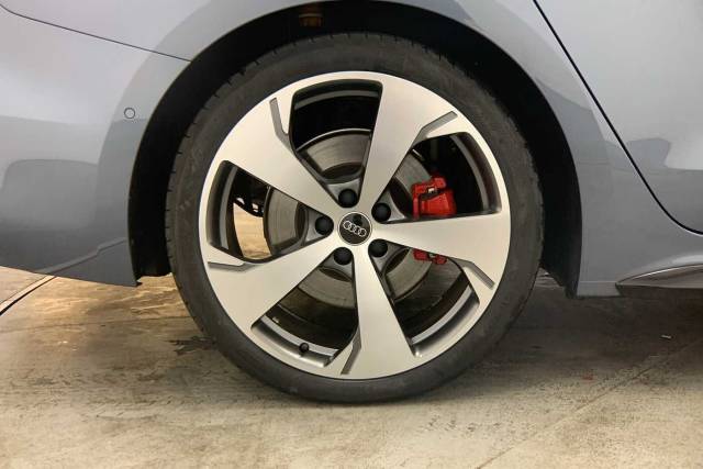 2025 Audi A5 Avant 2.0 Edition 1 TDI quattro 204 PS S tronic