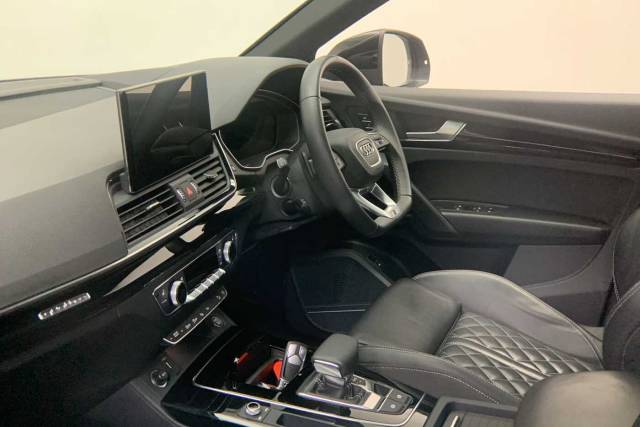 2023 Audi Q5 Sportback 2.0 Black Edition 45 TFSI quattro 265 PS S tronic