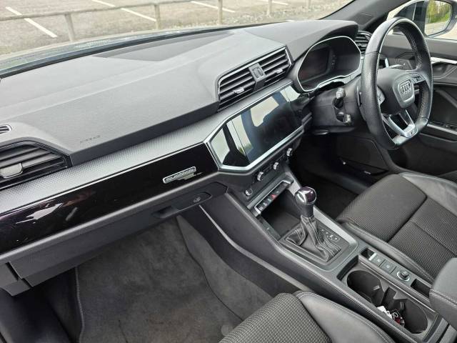 2023 Audi Q3 Sportback 2.0 (O) Black Edition 40 TDI quattro 200 PS S tronic
