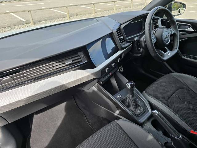 2025 Audi A1 Sportback 1.0 Black Edition 25 TFSI  95 PS S tronic