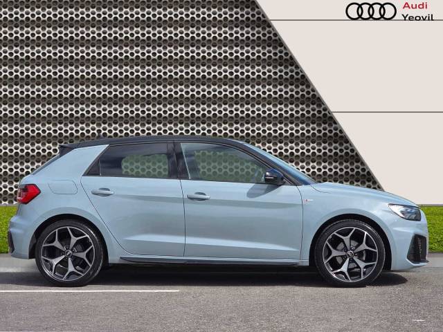 2025 Audi A1 Sportback 1.0 Black Edition 25 TFSI  95 PS S tronic